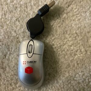 CUBICIN USB Computer Mouse Drug Rep Pharmaceutical Promo RARE Collectible MINI